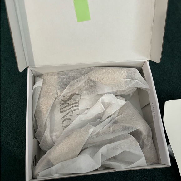 Like New DREAM PAIRS Women's Chunkle Low Heel Pump Sandals - Picture 5 of 9